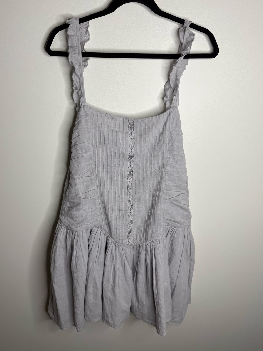 Zara Light Gray Ruffled-Strap dress mini size large